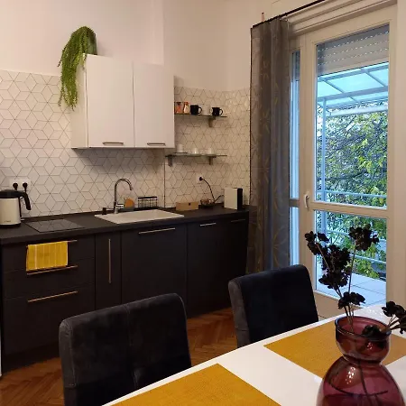 Glam 公寓 米什科尔茨